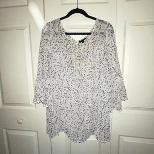 Lane Bryant 26 White & Gray Polka dot blouse